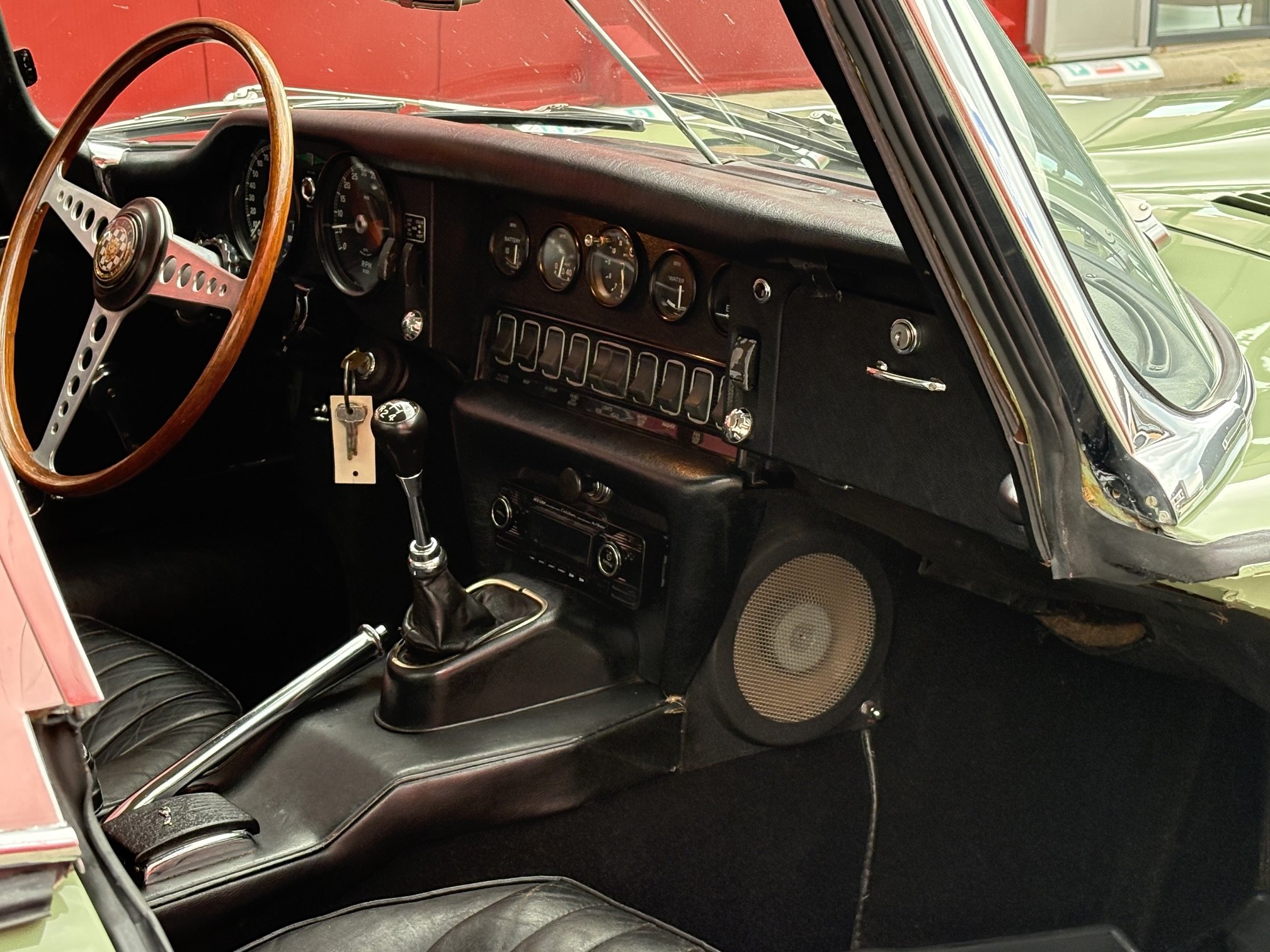 Jaguar E-type 4.2 Roadster 