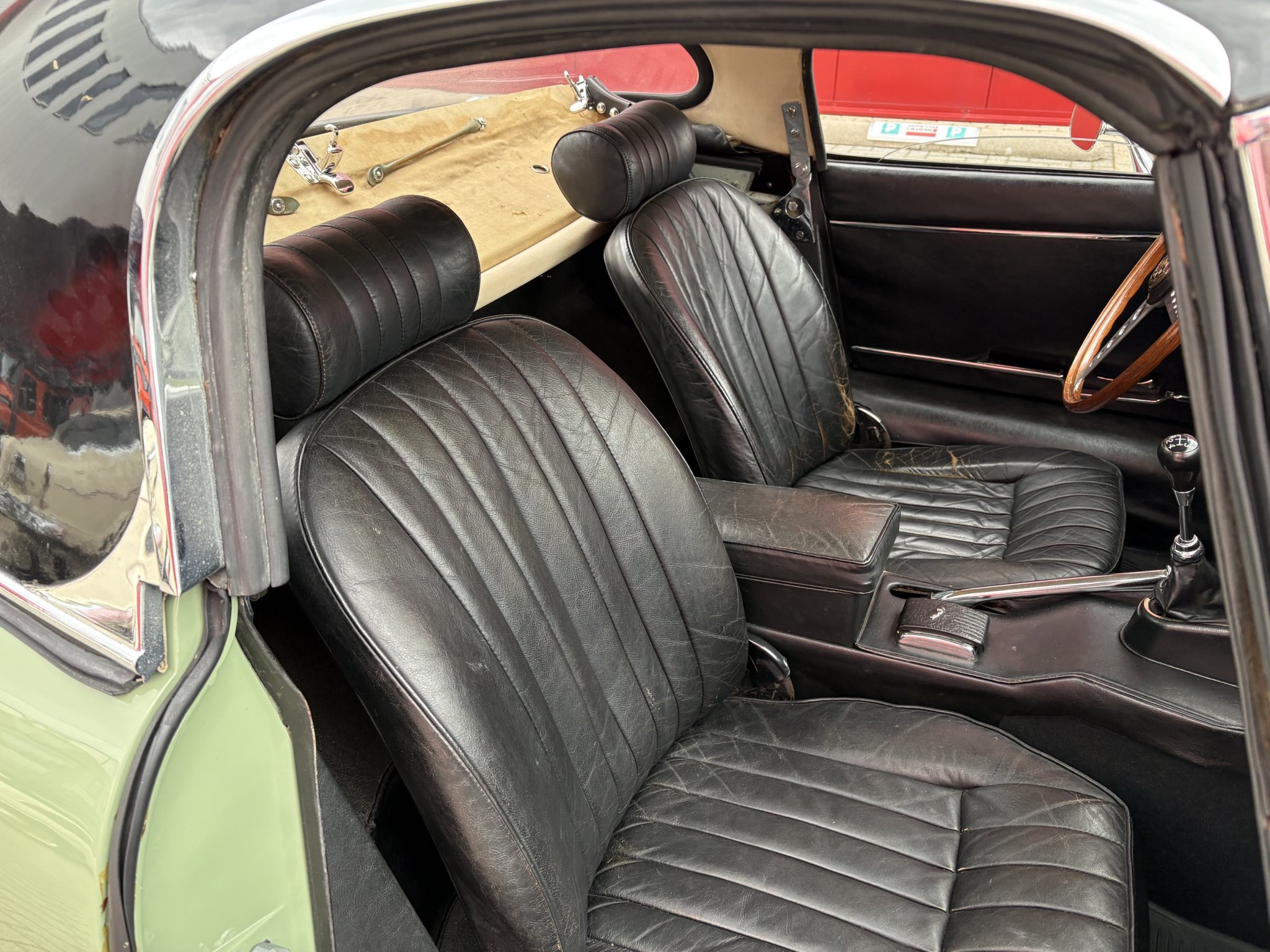 Jaguar E-type 4.2 Roadster 