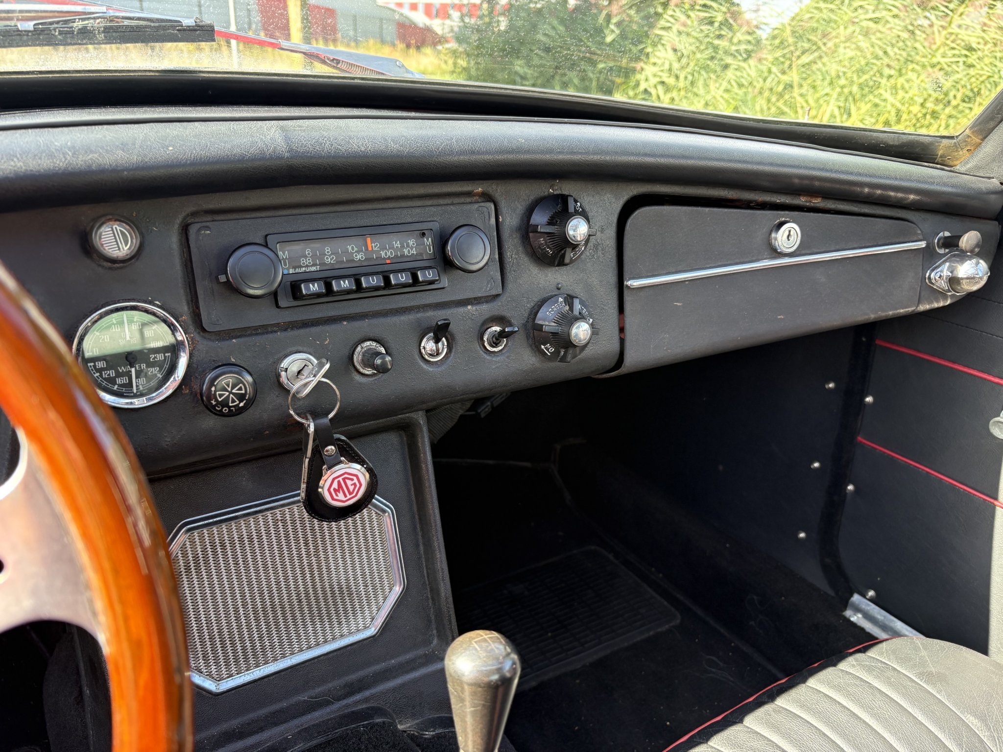 MG MGB GT 1800 Webasto