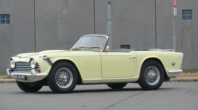 Triumph TR250