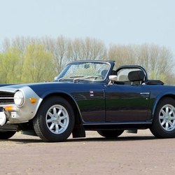 Triumph TR6 PI Rally car