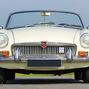 MGB Roadster uit 1969 huren-01.jpg