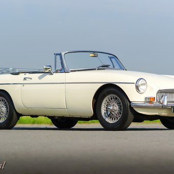 MGB Roadster uit 1969 huren-03.jpg