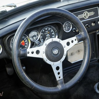 MGB Roadster uit 1969 huren-07.jpg