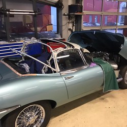 21+Jaguar+E-type+opbouw.JPG